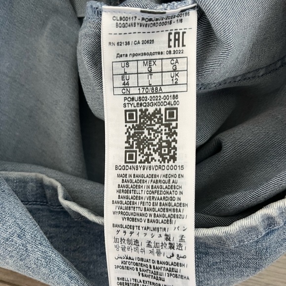 NWOT. Guess denim zipper dress. - Picture 5 of 5